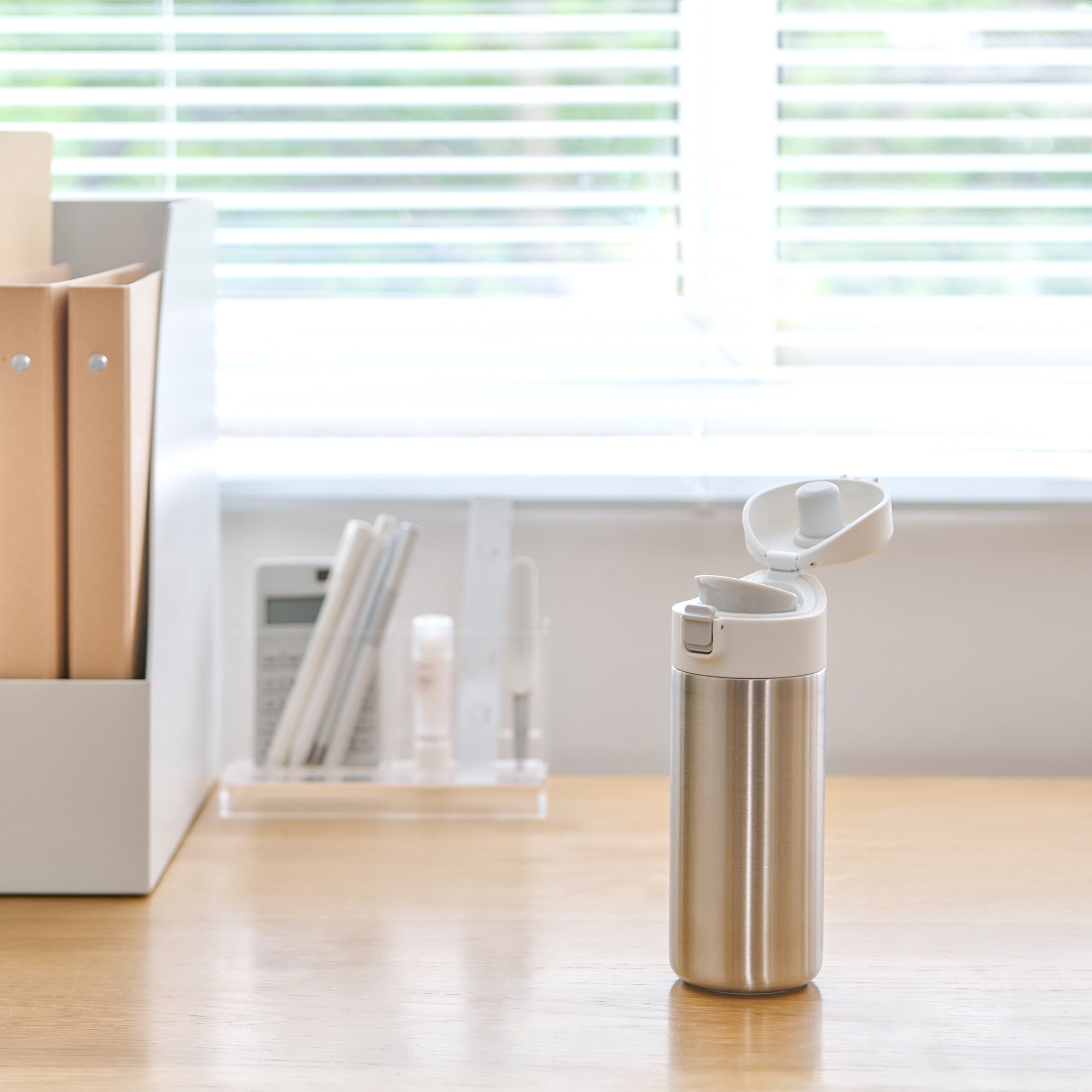 Stainless Steel Heat & Cold Retaining Mug - 11.8 fl oz - Image 5