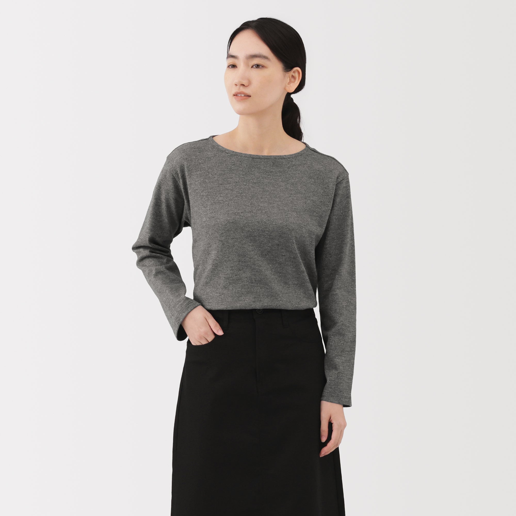 Heavyweight Boat Neck T-Shirt - Image 3