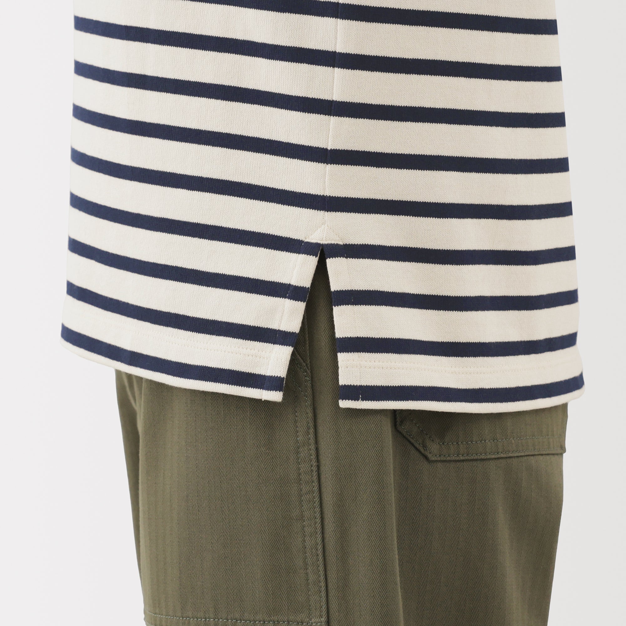 Heavyweight Boat Neck T-Shirt - Image 32