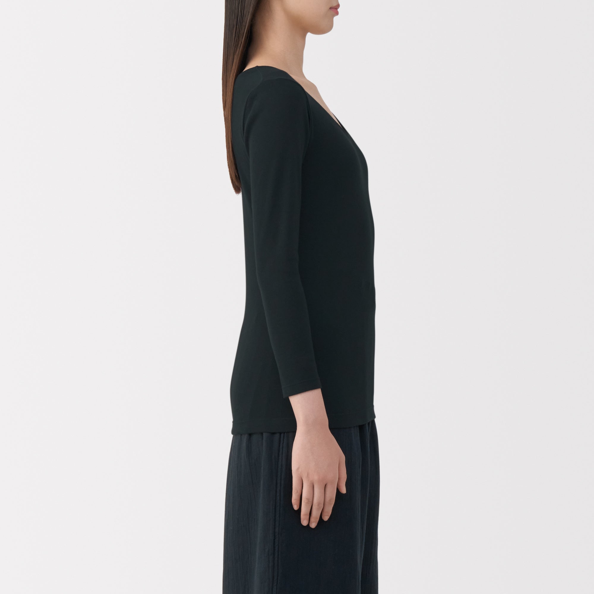 Warm Cotton U-Neck T-Shirt - Image 5