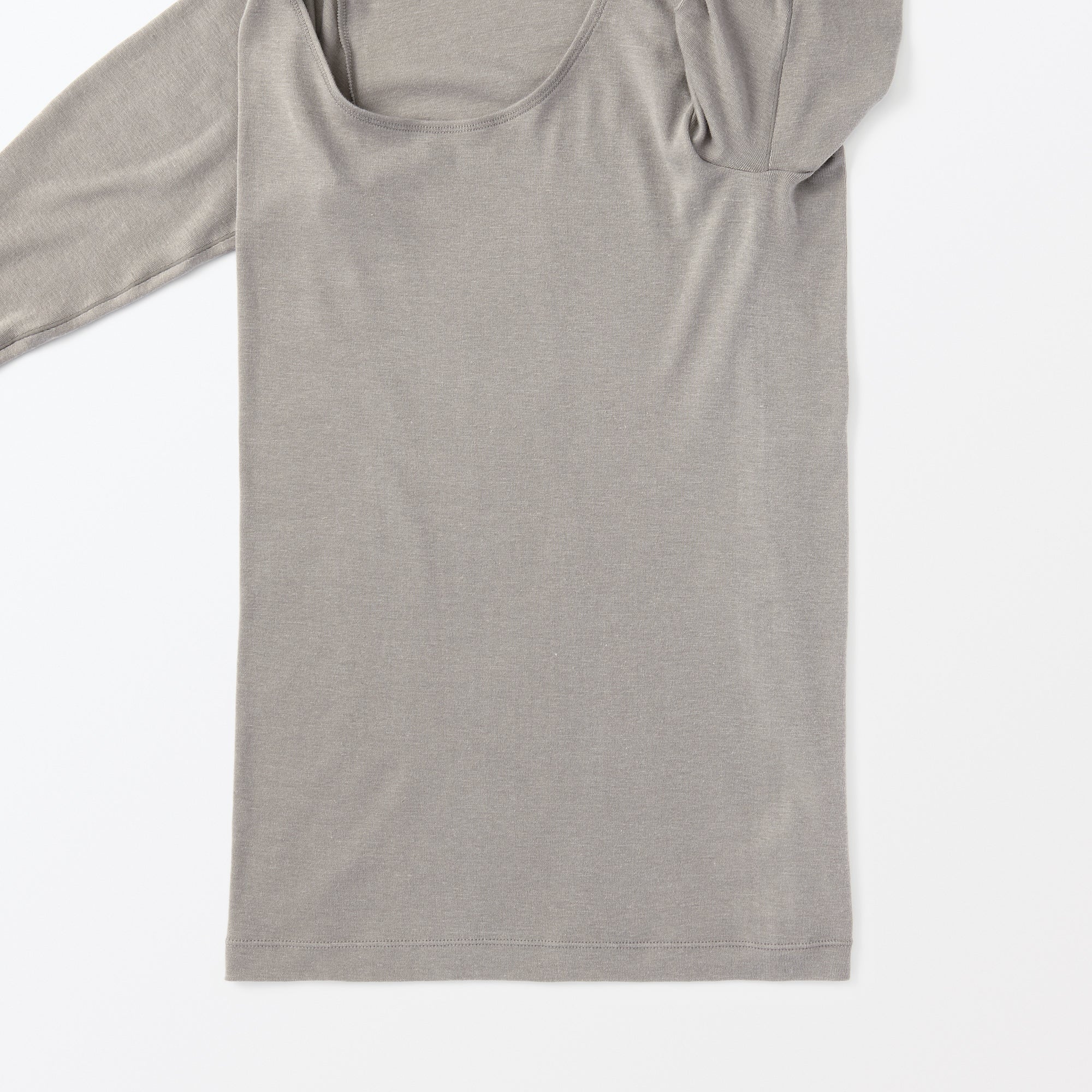 Warm Cotton U-Neck T-Shirt - Image 39
