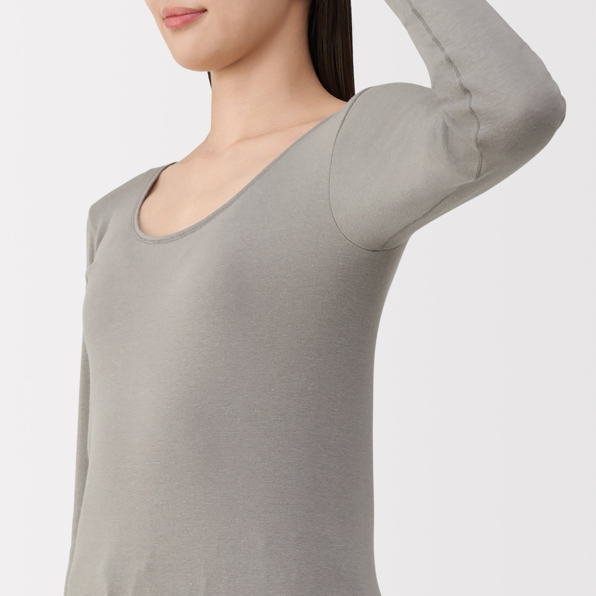 Warm Cotton U-Neck T-Shirt - Image 20