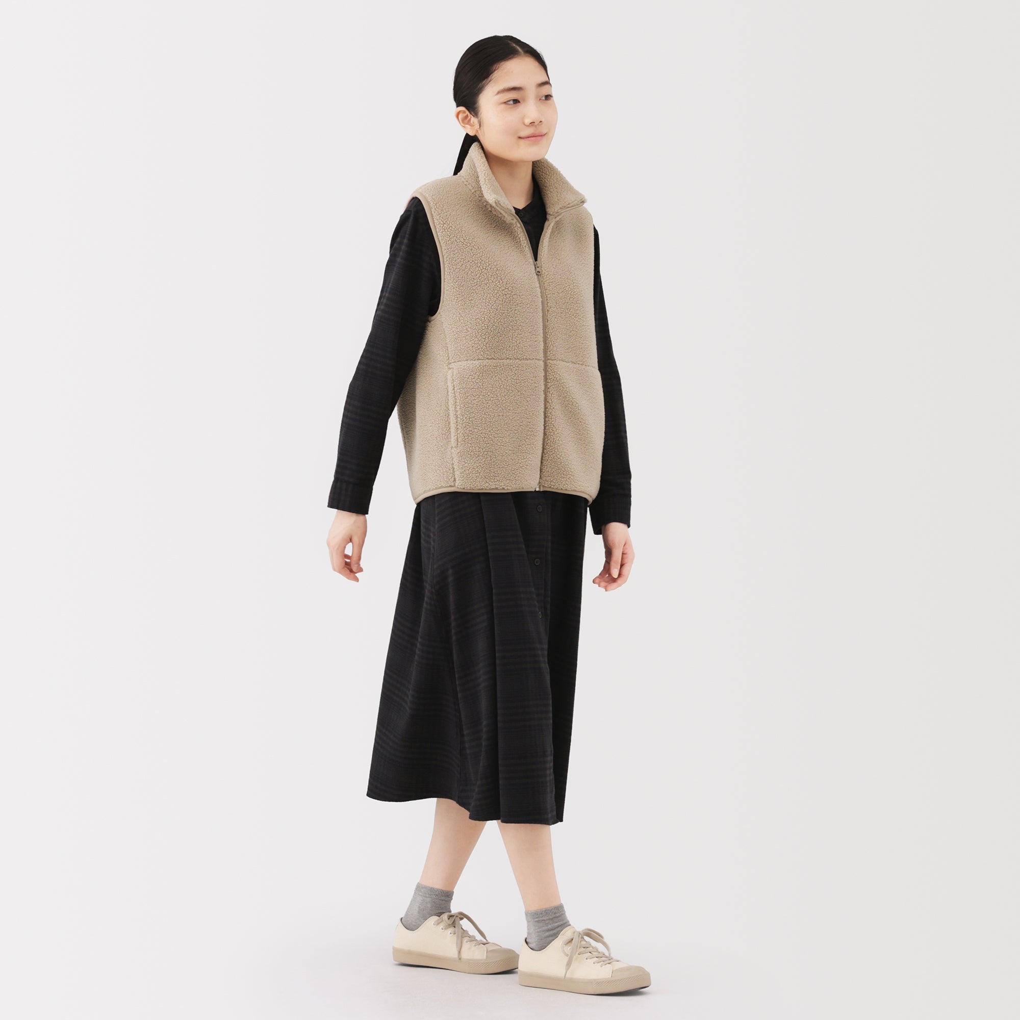 Boa Fleece Vest - Image 28