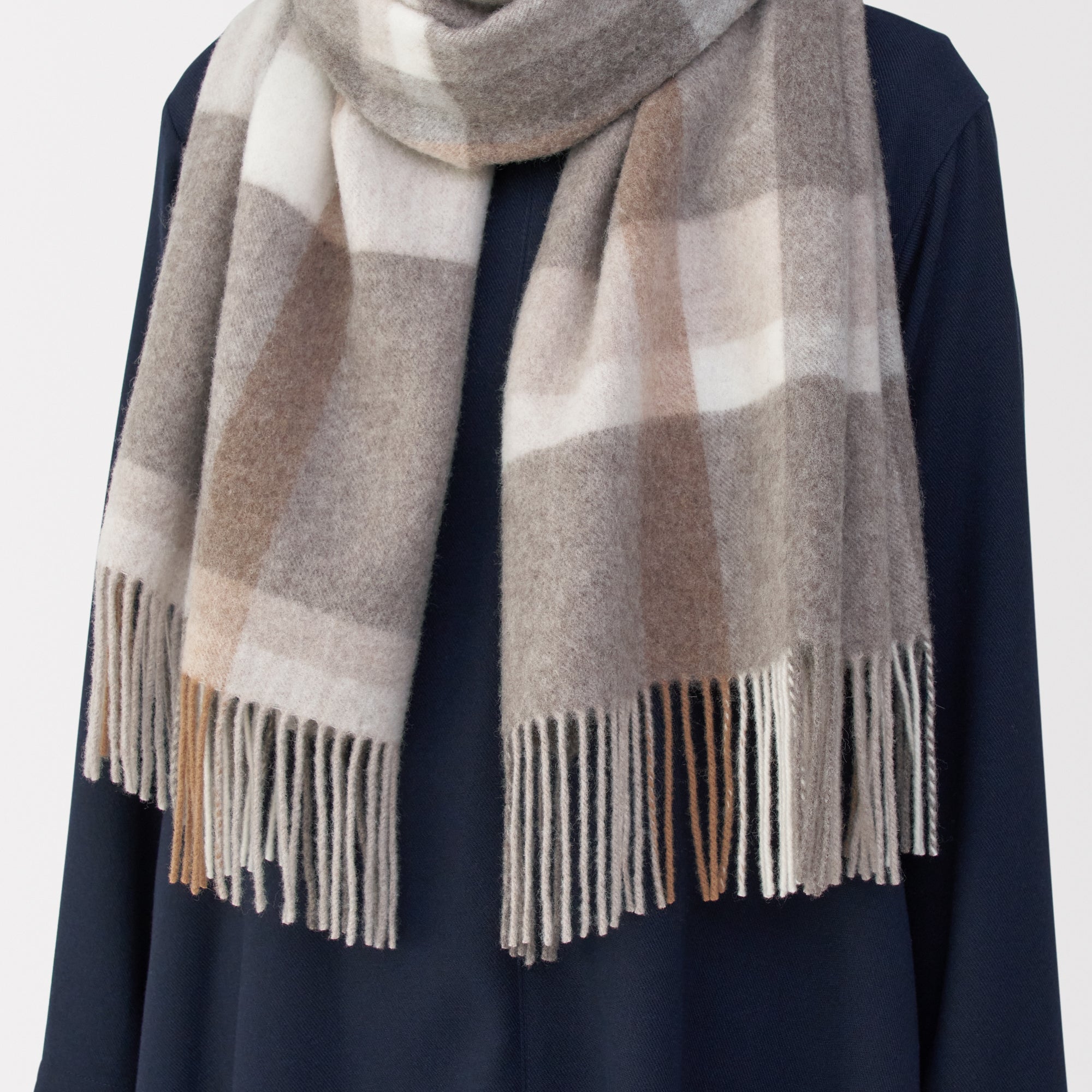 Fluffy Wool Blanket Stole - Image 5