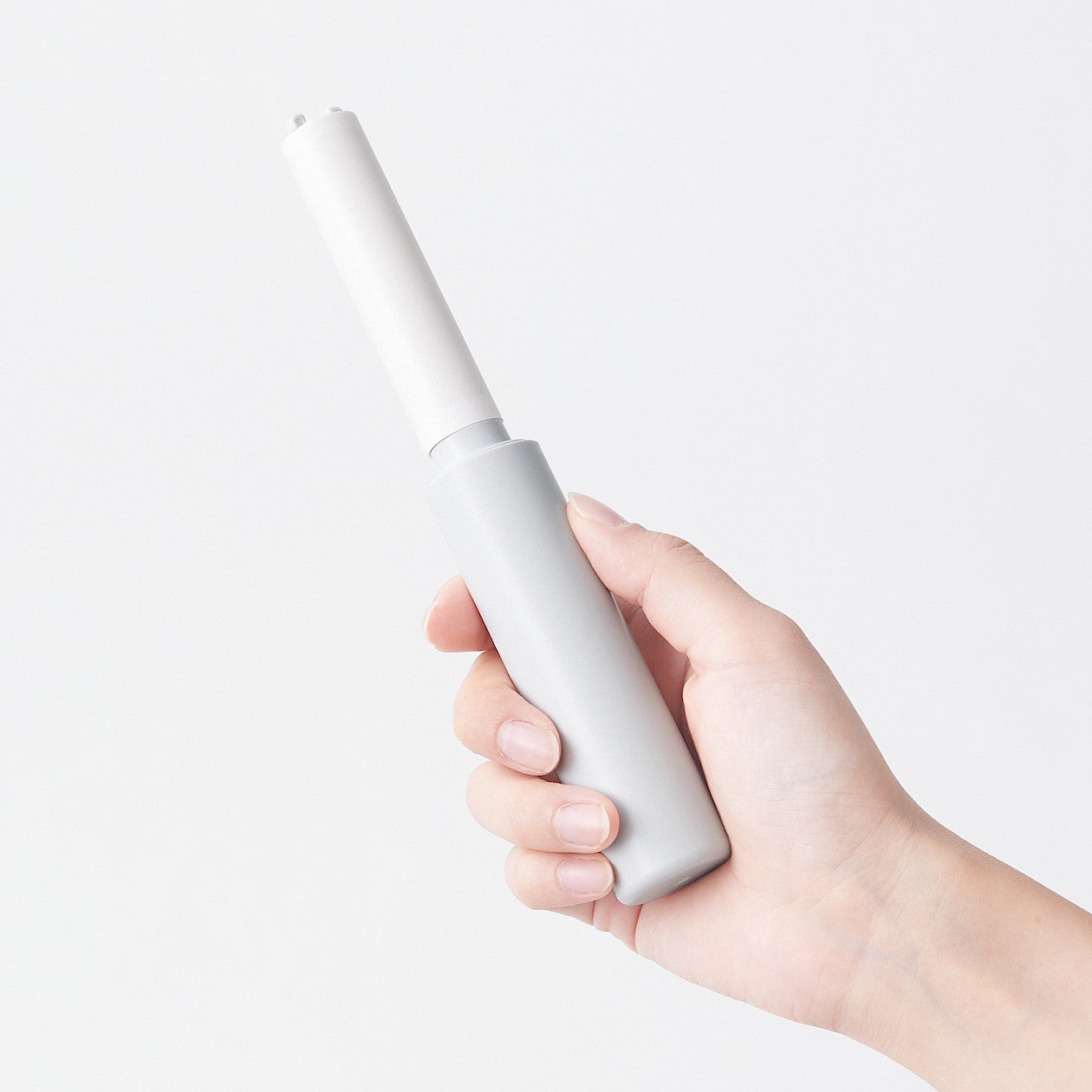 Portable Lint Roller for Clothes - Image 5