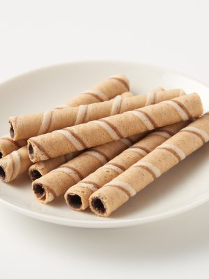 Chocolate Creme Wafer Rolls