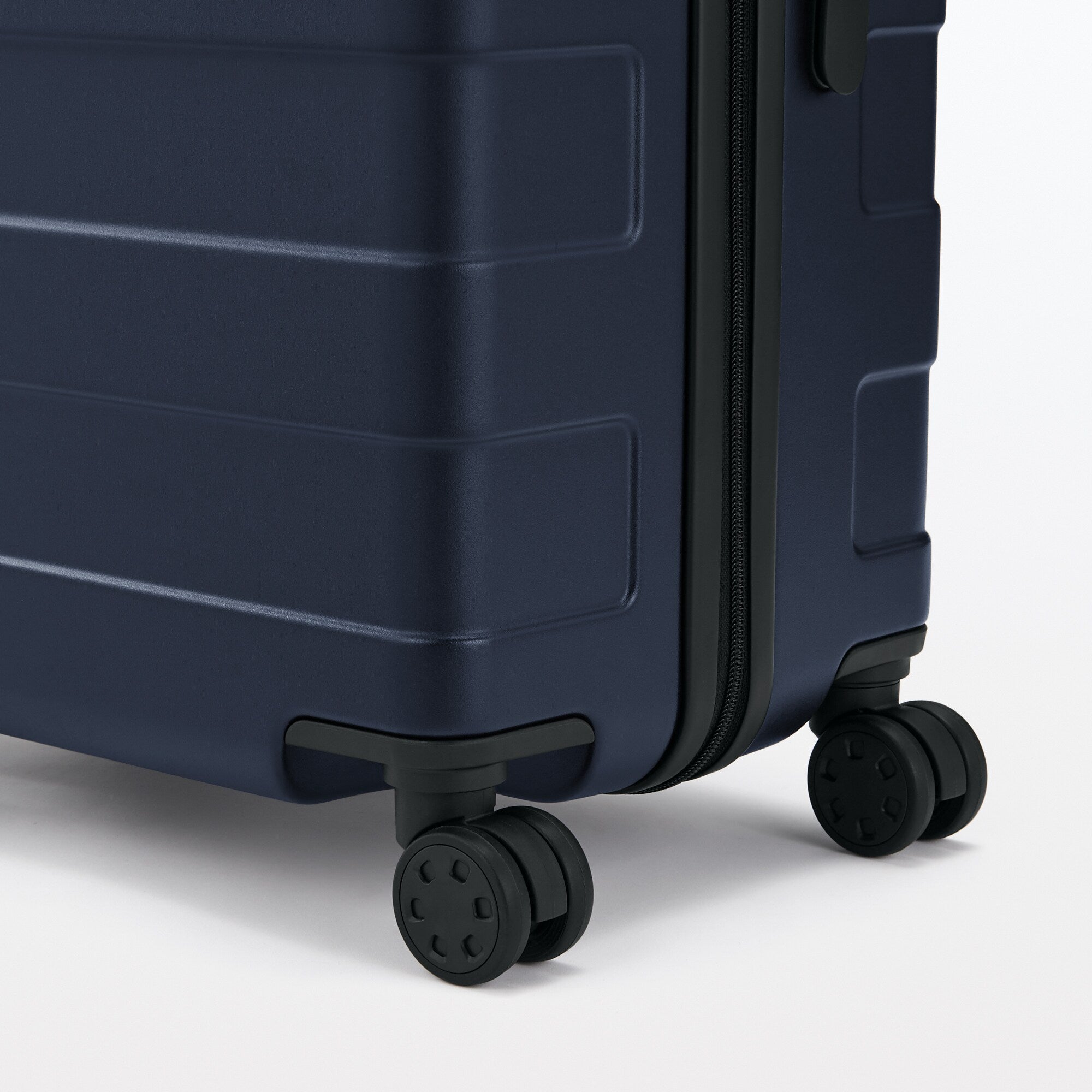 Adjustable Handle Hard Shell Suitcase 75L | Check-In - Image 29