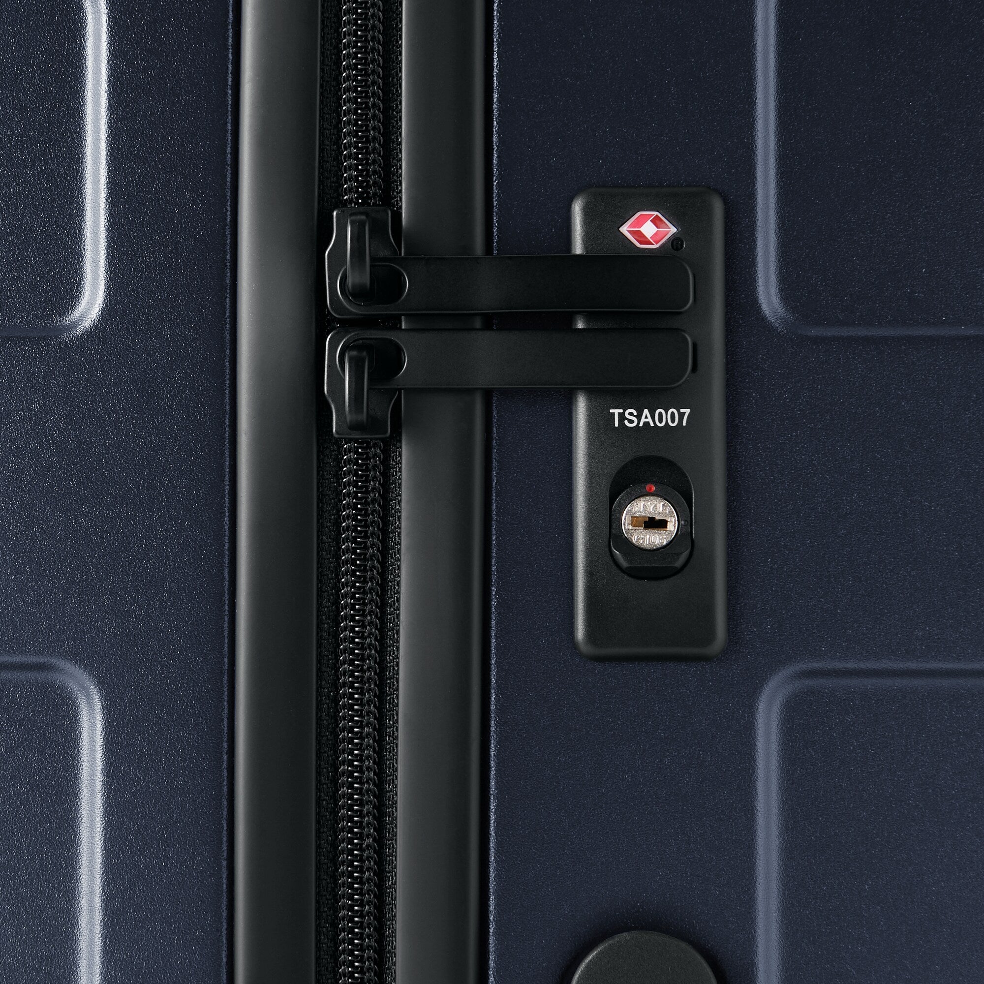 Adjustable Handle Hard Shell Suitcase 75L | Check-In - Image 30