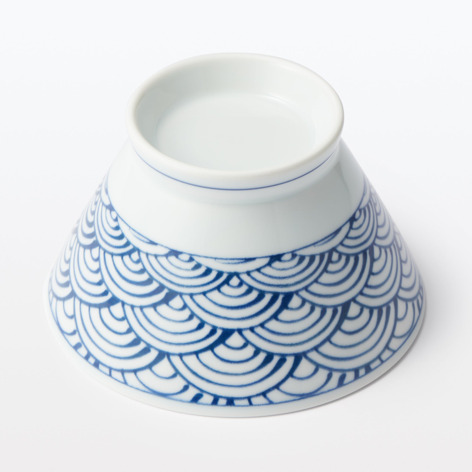 Hasami Ware Rice Bowl - Large Wave Pattern - Image 4