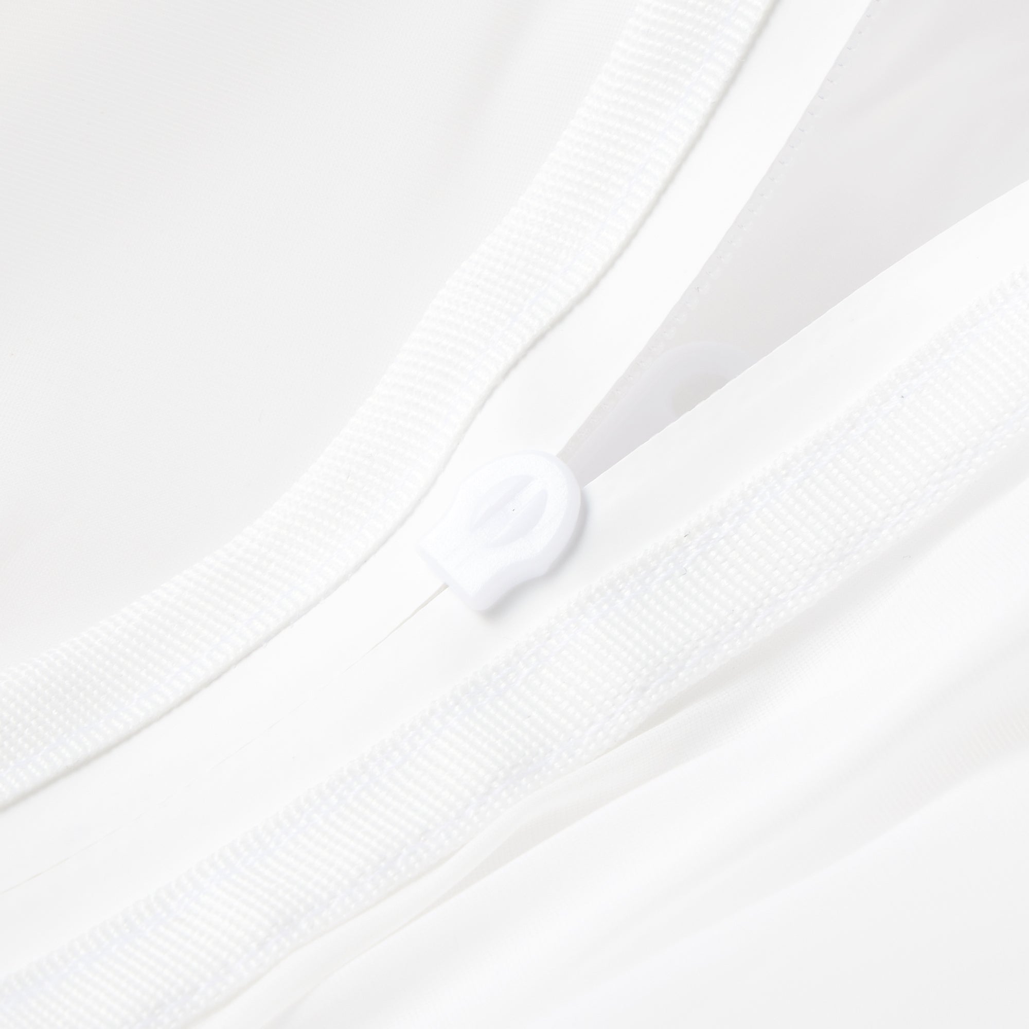 Densely Woven Fiber-Shielding Laundry Net for Large Items - Image 4