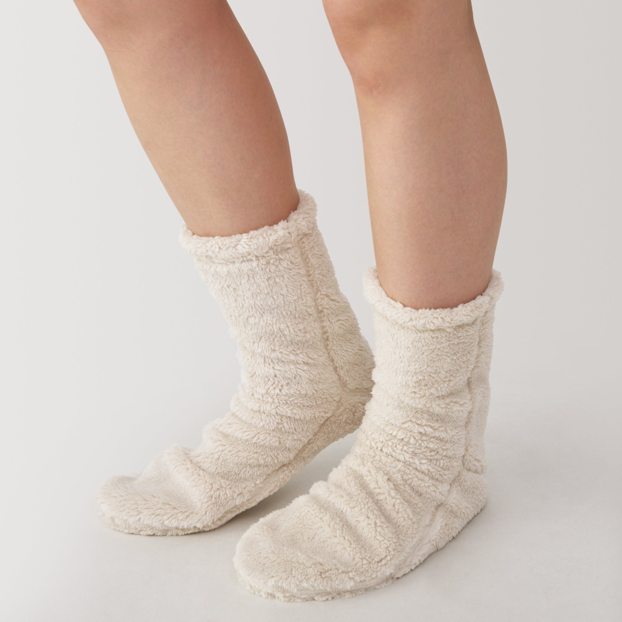 Right Angle Boa Fleece Cozy Socks - Image 9