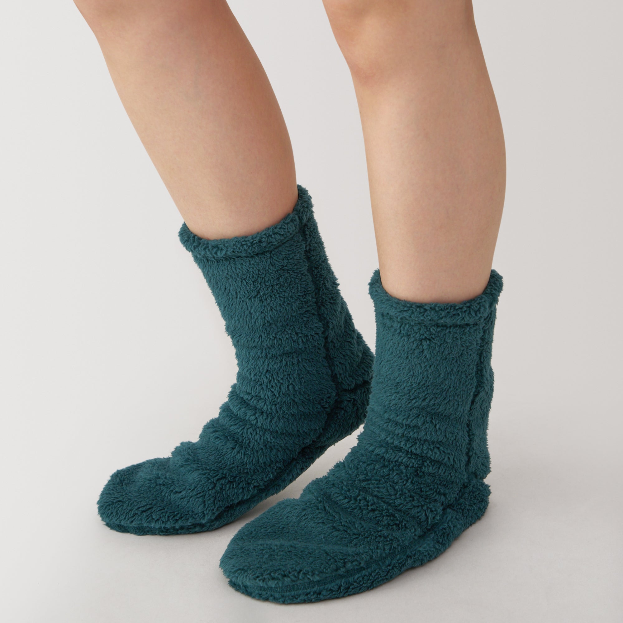 Right Angle Boa Fleece Cozy Socks - Image 15