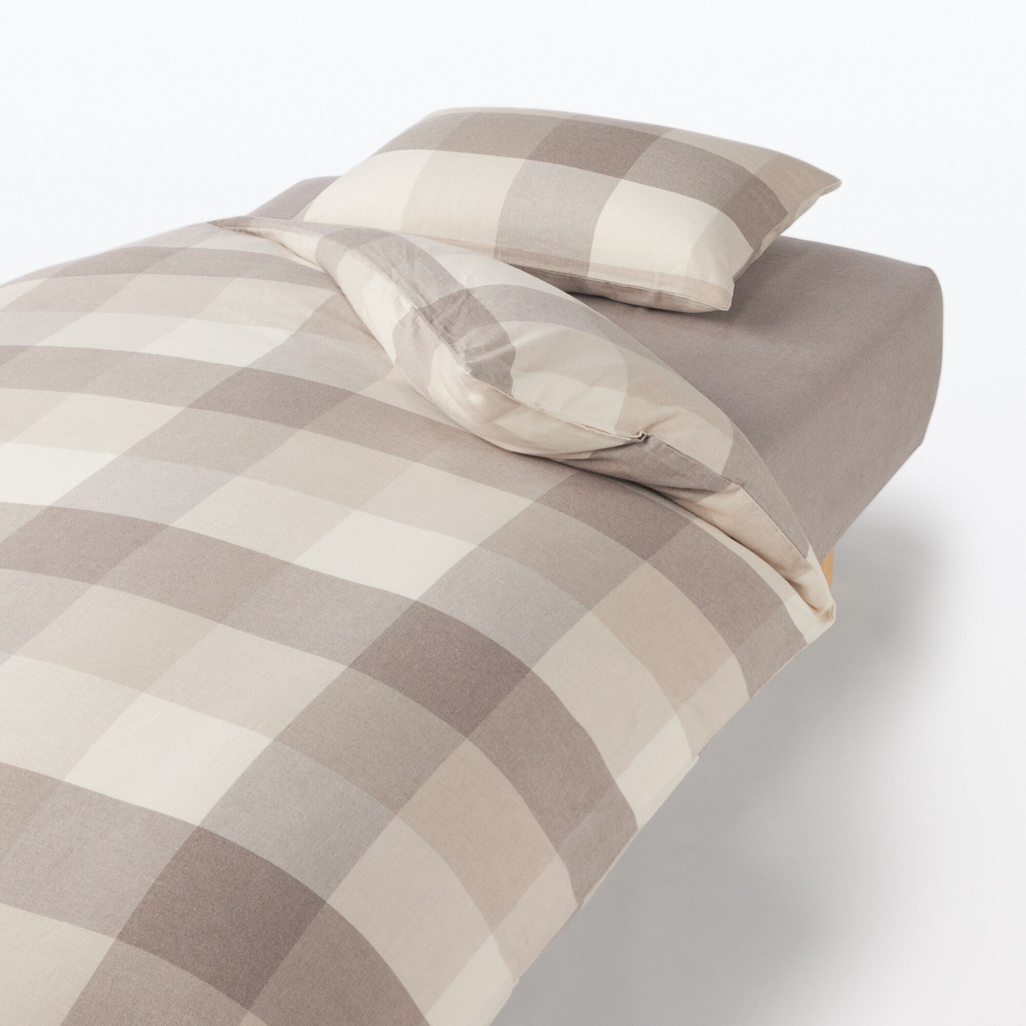 Cotton Flannel Patterned Pillowcase - Image 17