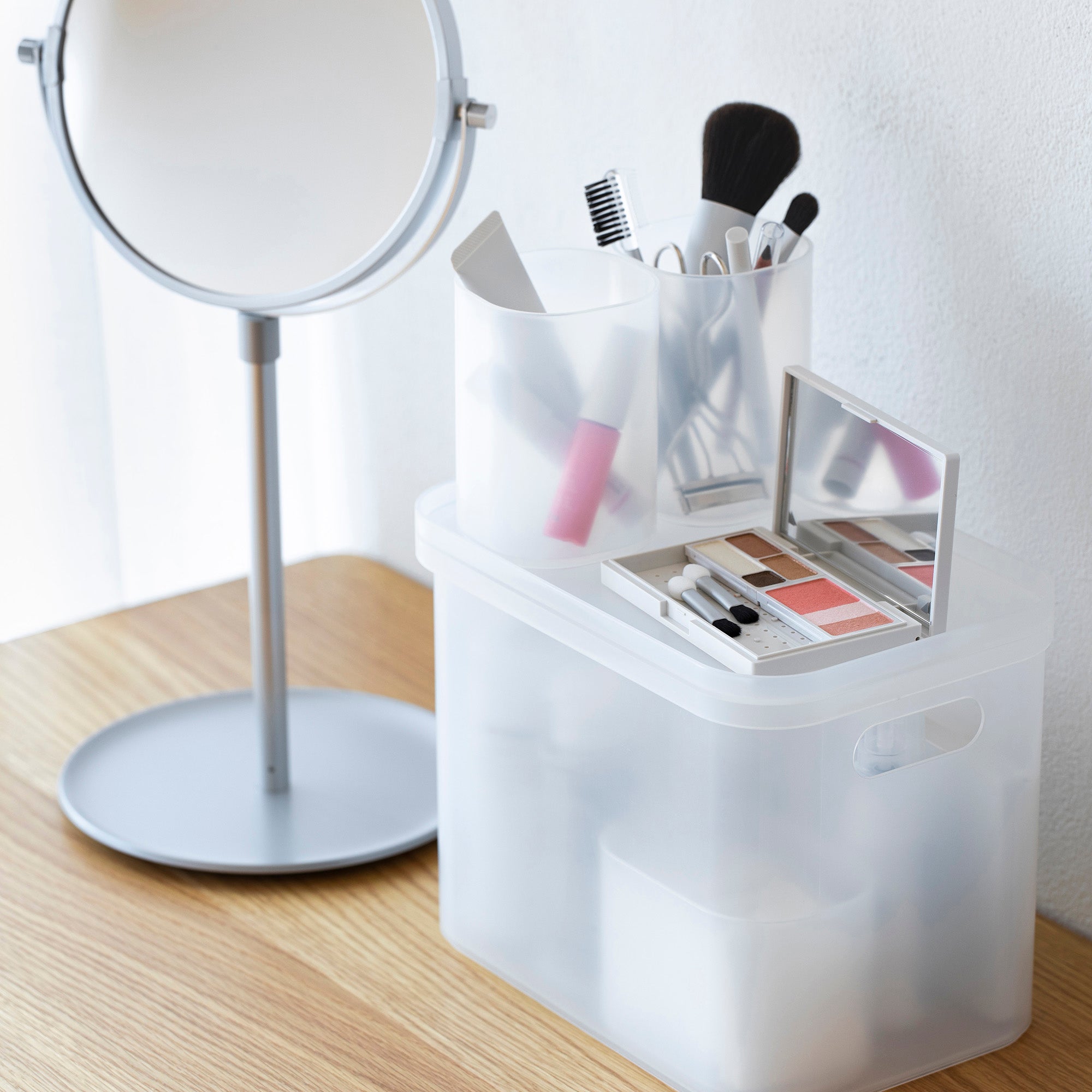 Recycled Polypropylene Makeup Box (W5.9 x D8.7 x H6.7) - Image 8