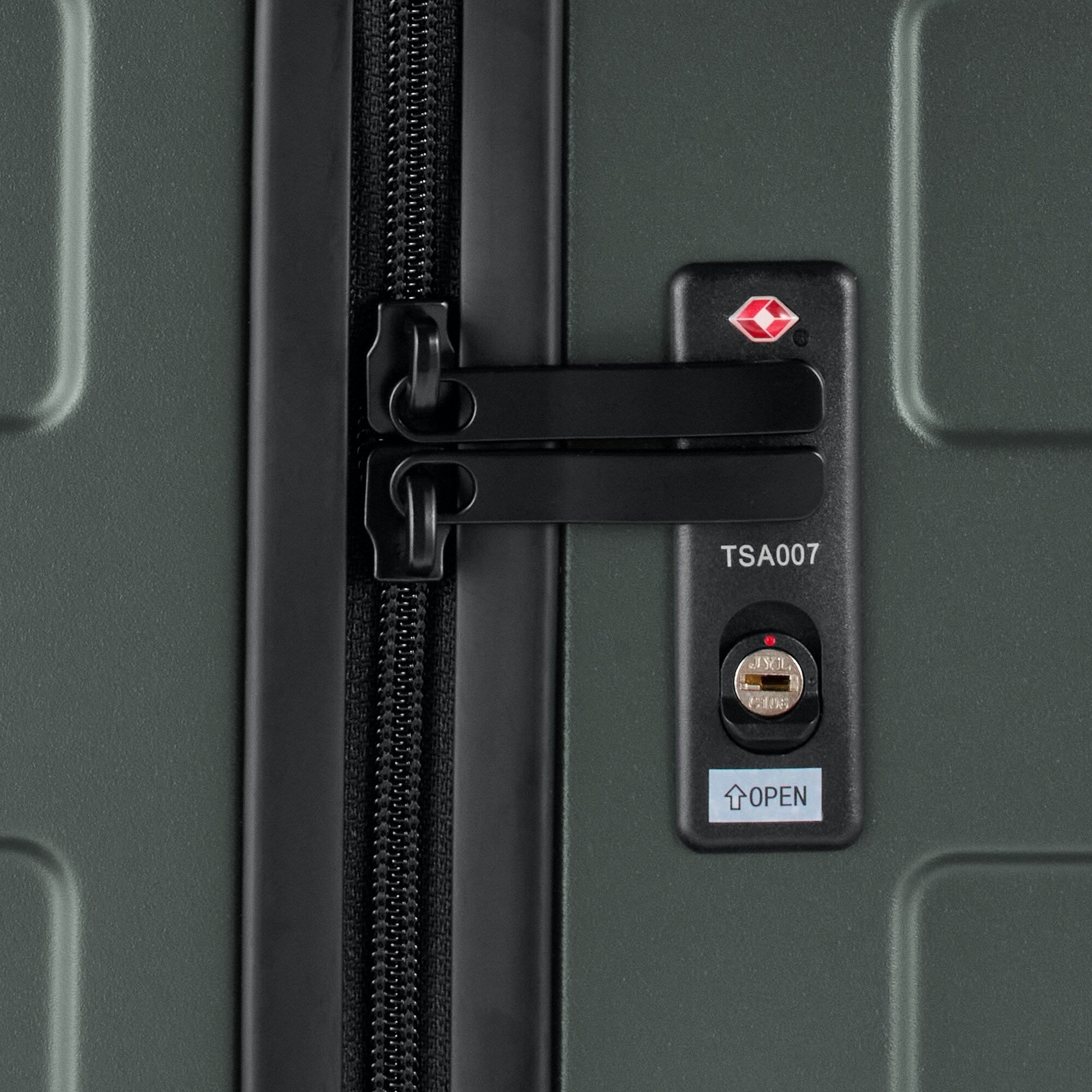 Adjustable Handle Hard Shell Suitcase 75L | Check-In - Image 82